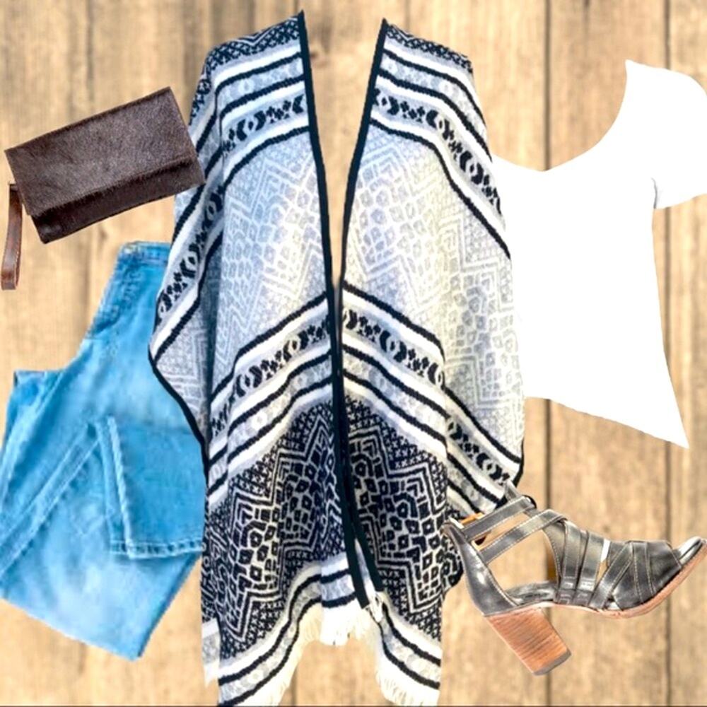Michael Stars Graphic Ruana Wrap Sweater NWT Versatile Tribal Look